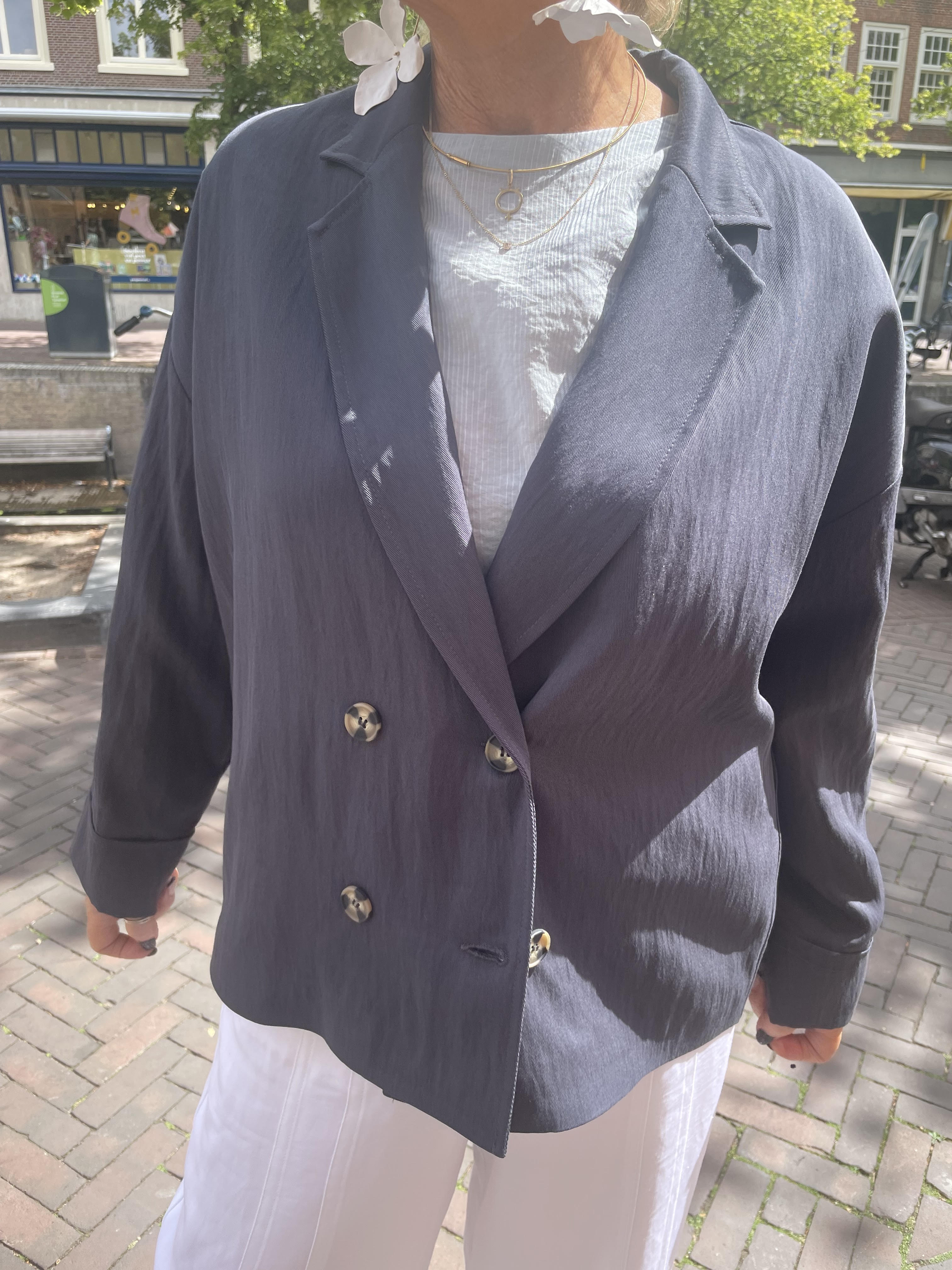 Milla (by Greek Archaic Kori) | coat cropped double breasted - blue - W25K-150081