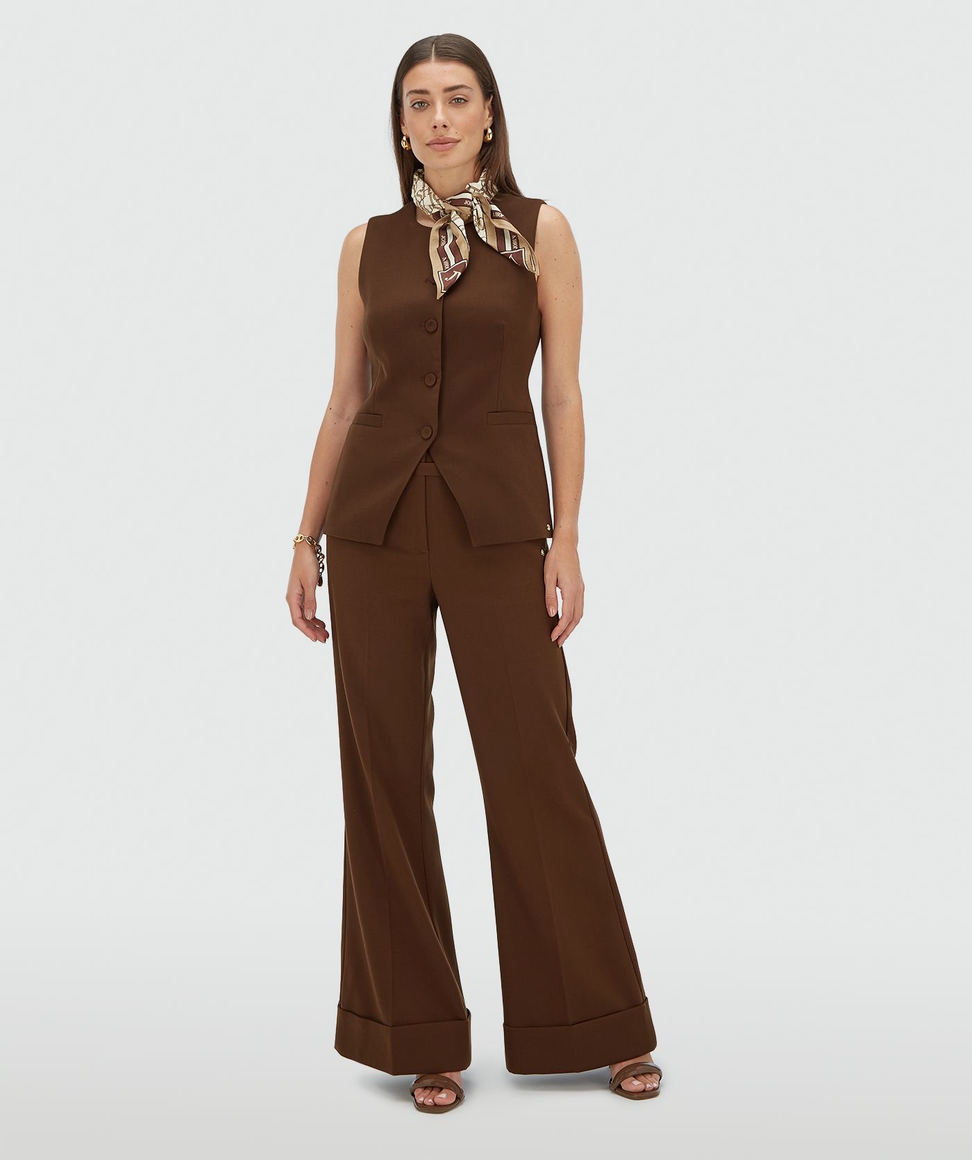 Josh V. | Kiro Gilet Dark Brown