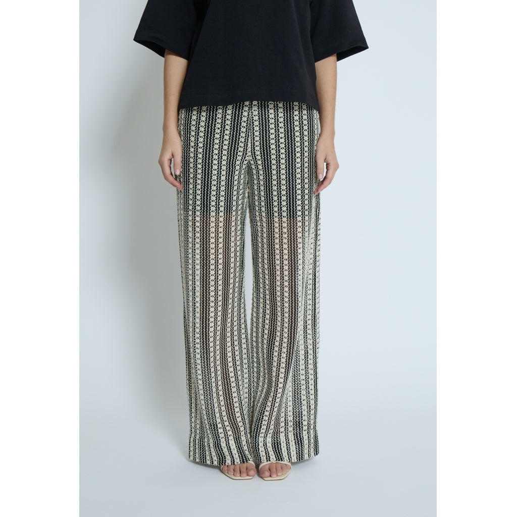 Minus | Nila Pant - black striped - MI6614