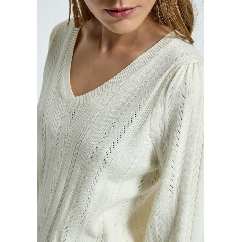 Peppercorn | Rosalia 3/4 sleeve v-neck pullover - cloud dancer - PC7829