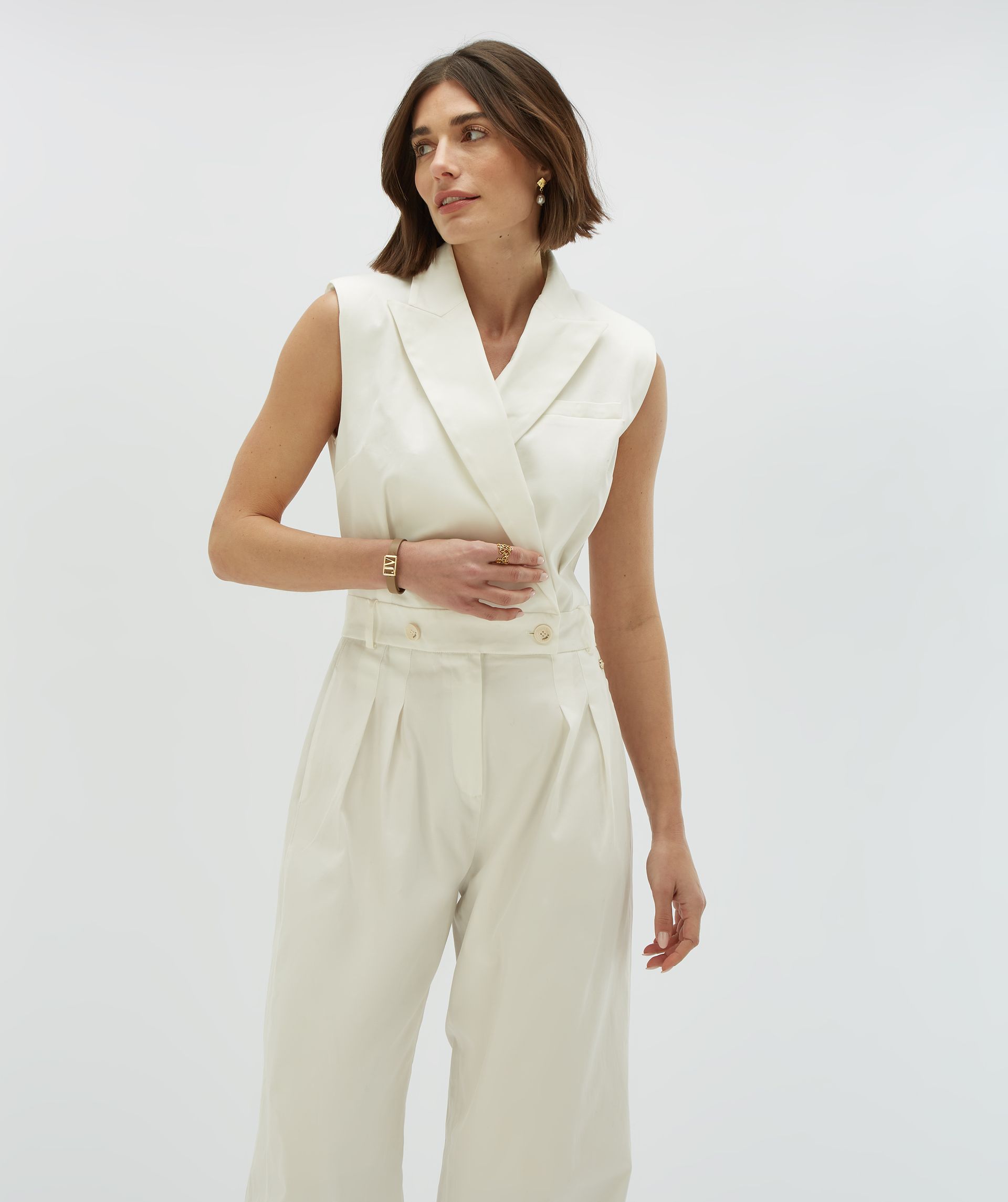 Josh V | Oaklyn - offwhite - JV-2503-0701