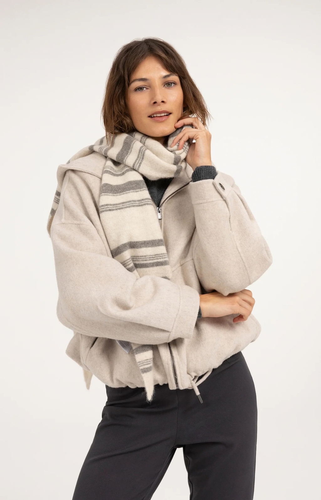Yaya | Gebreide Driehoekstaal Met Strepen - Off White Dessin
