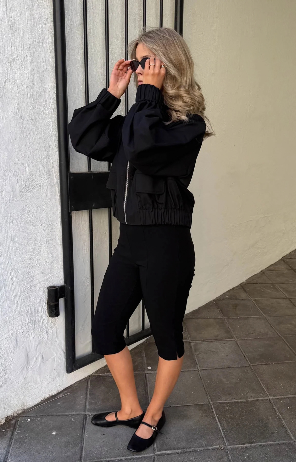 Noella | Linza Capris Black