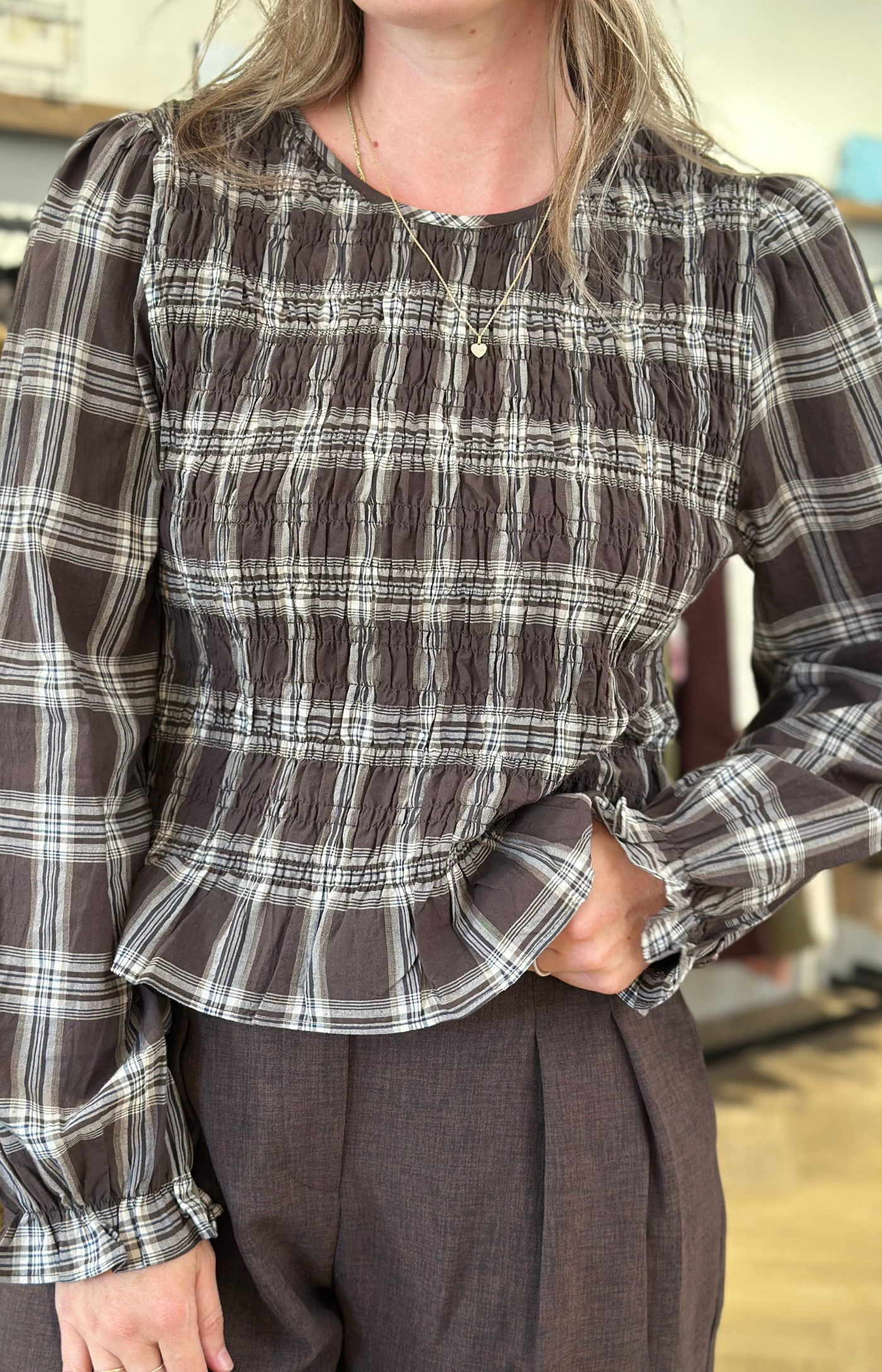 Sisters Point | Nix-Ls20 Brown Check
