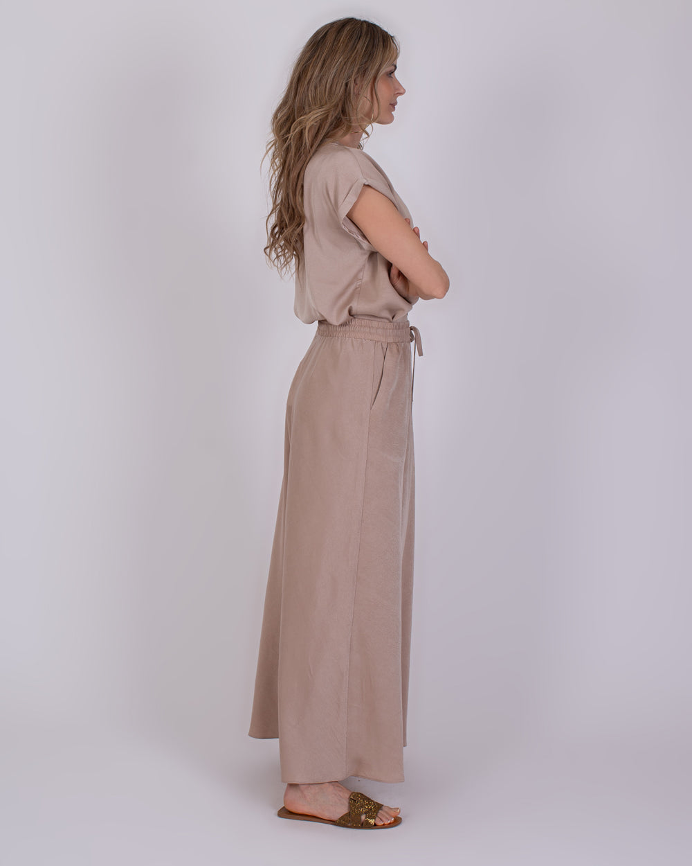 The Clothed | Aba pale