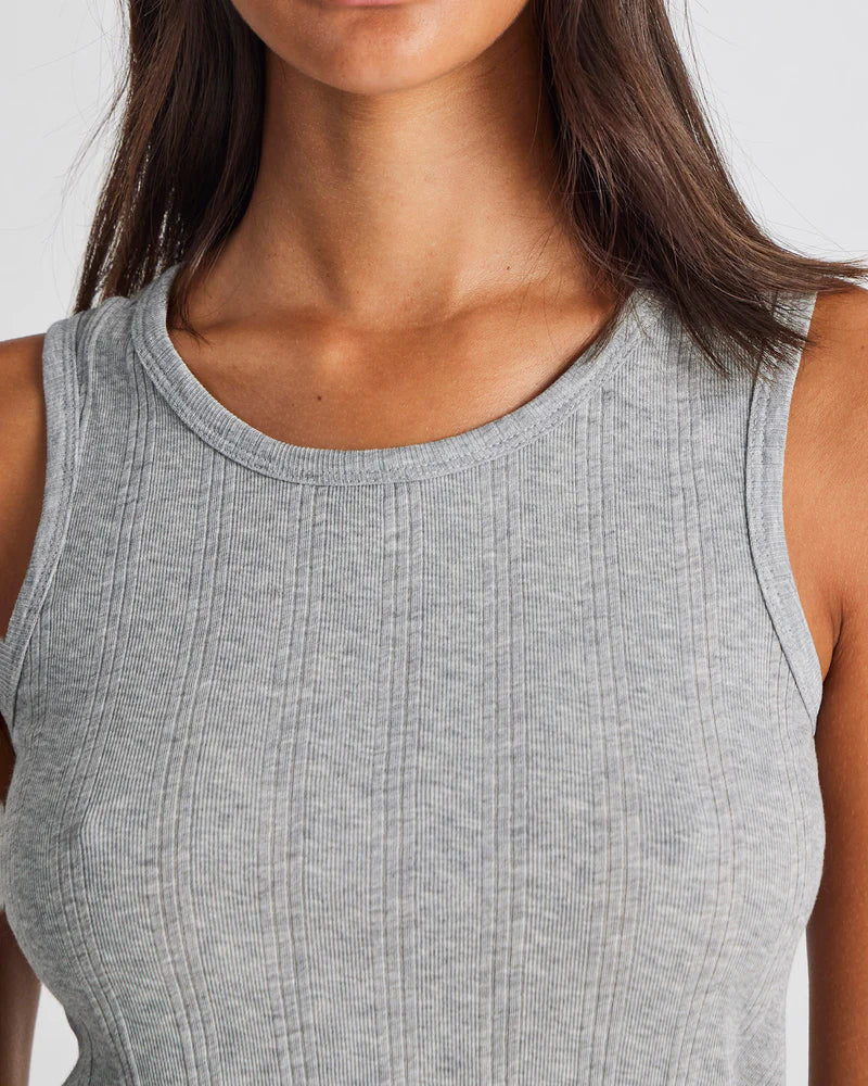 Gai+ Lisva | Alberte S'less silk top light - grey melange