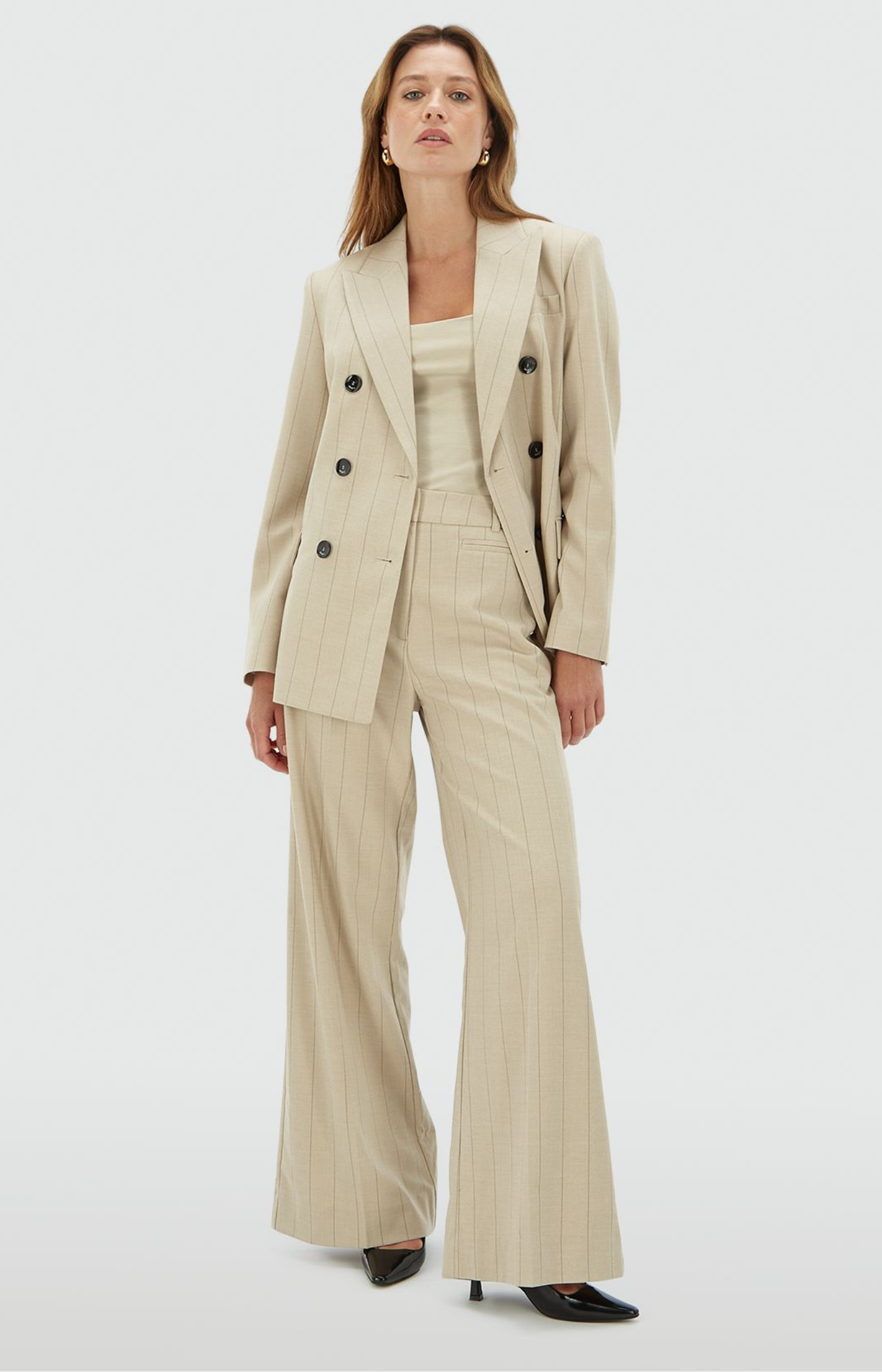 Josh V. | Pleun Light Beige