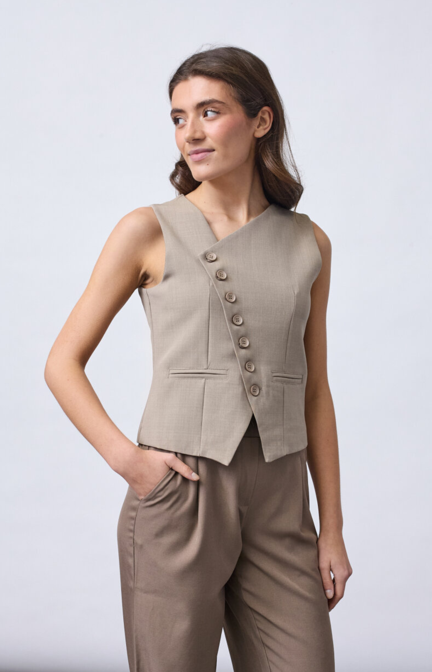Sisters Point | Gata Gilet Sand