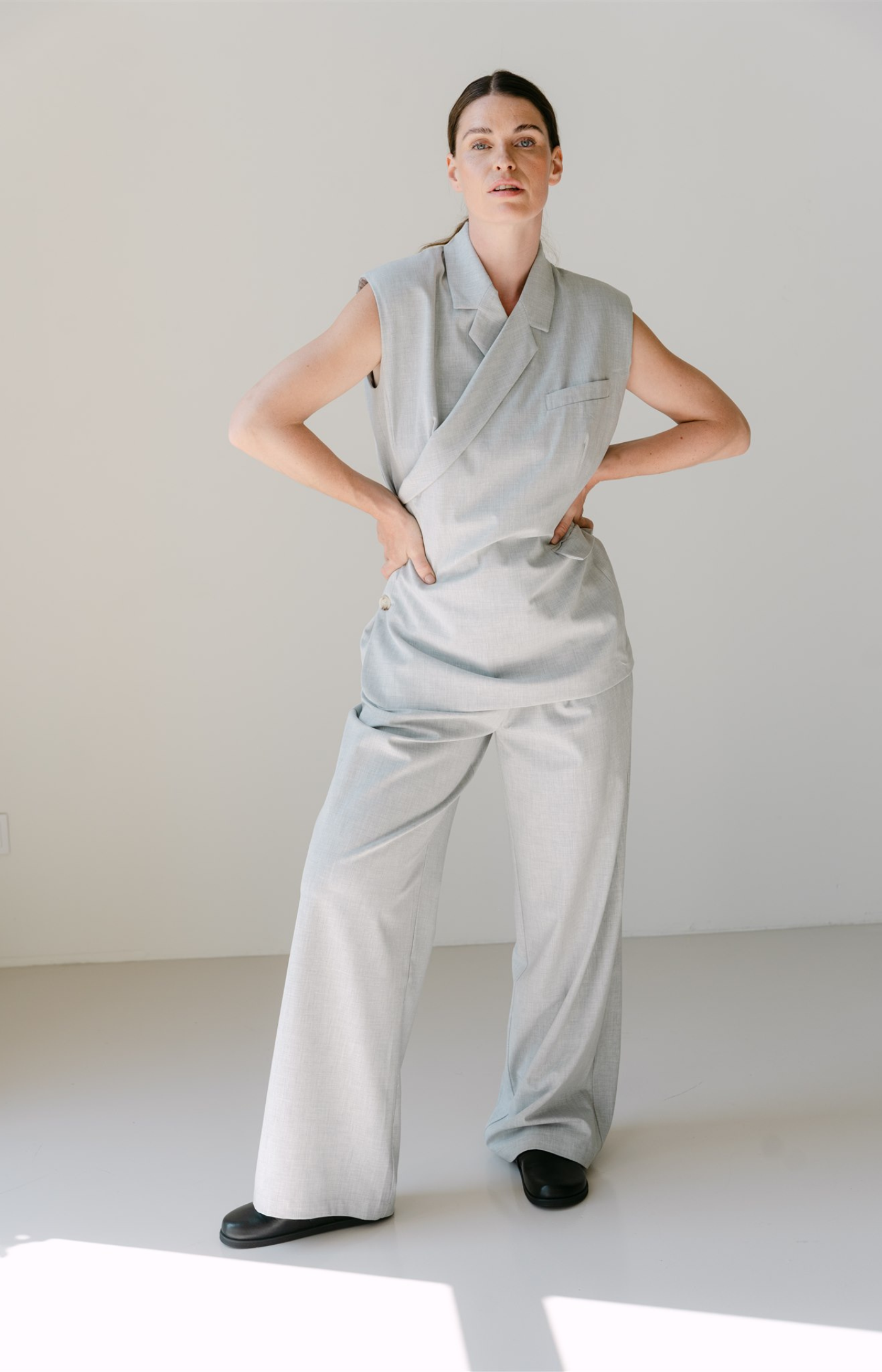 Aimee The Label | LuxS6 Trouser Light Grey