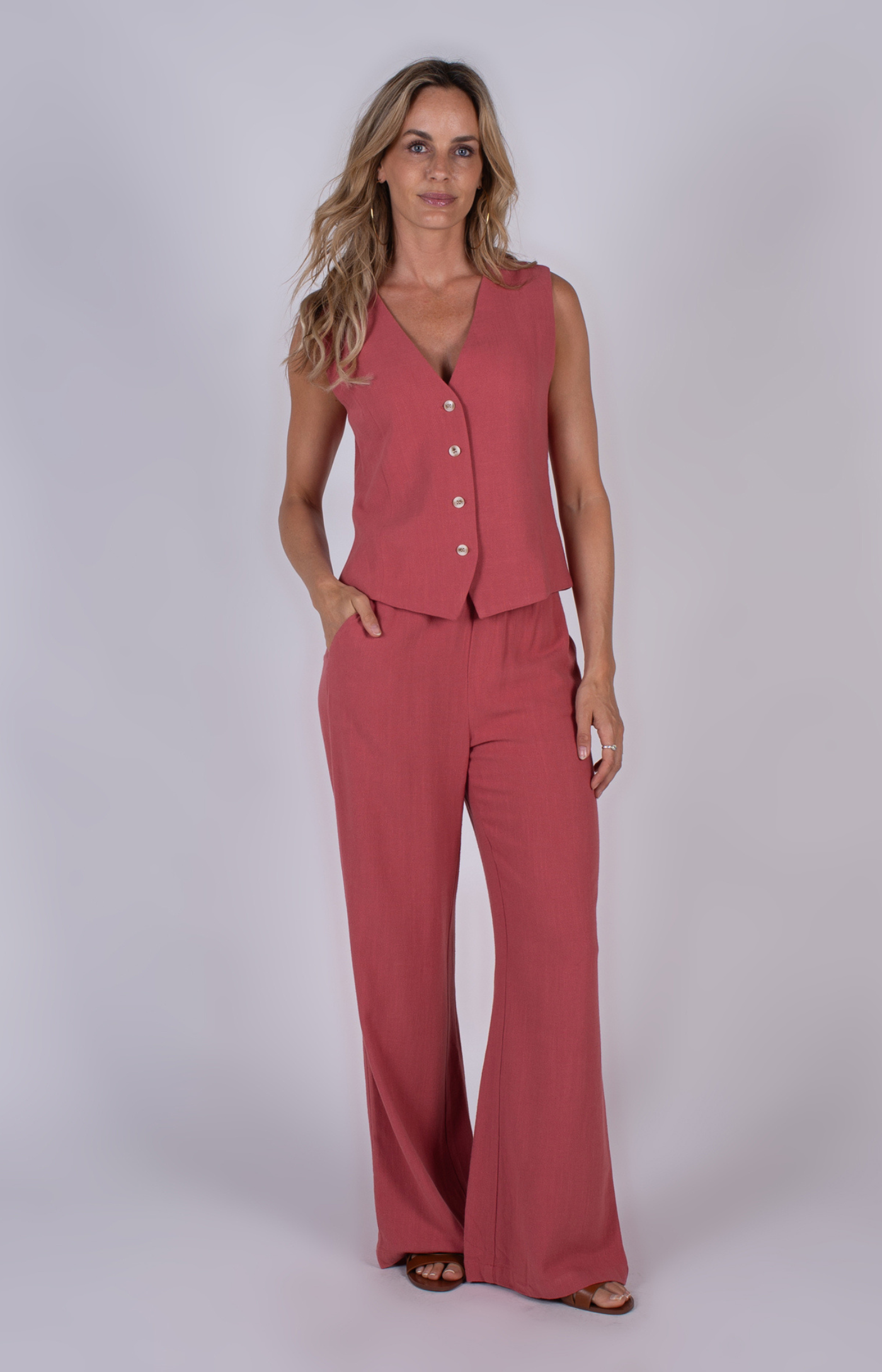 The Clothed | Surat Dames Gilet Raspberry