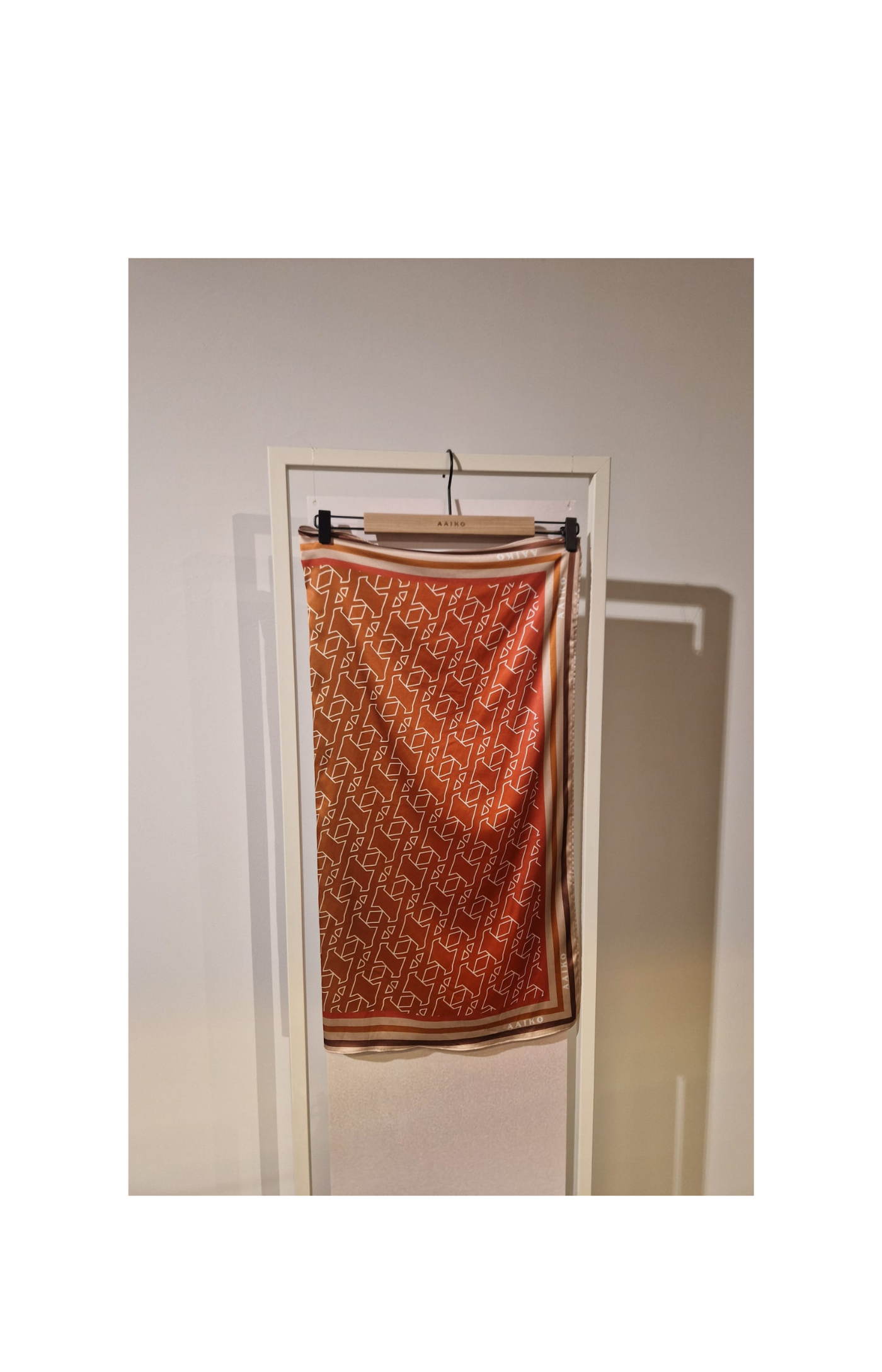 Aaiko | Scarf Linen Beige