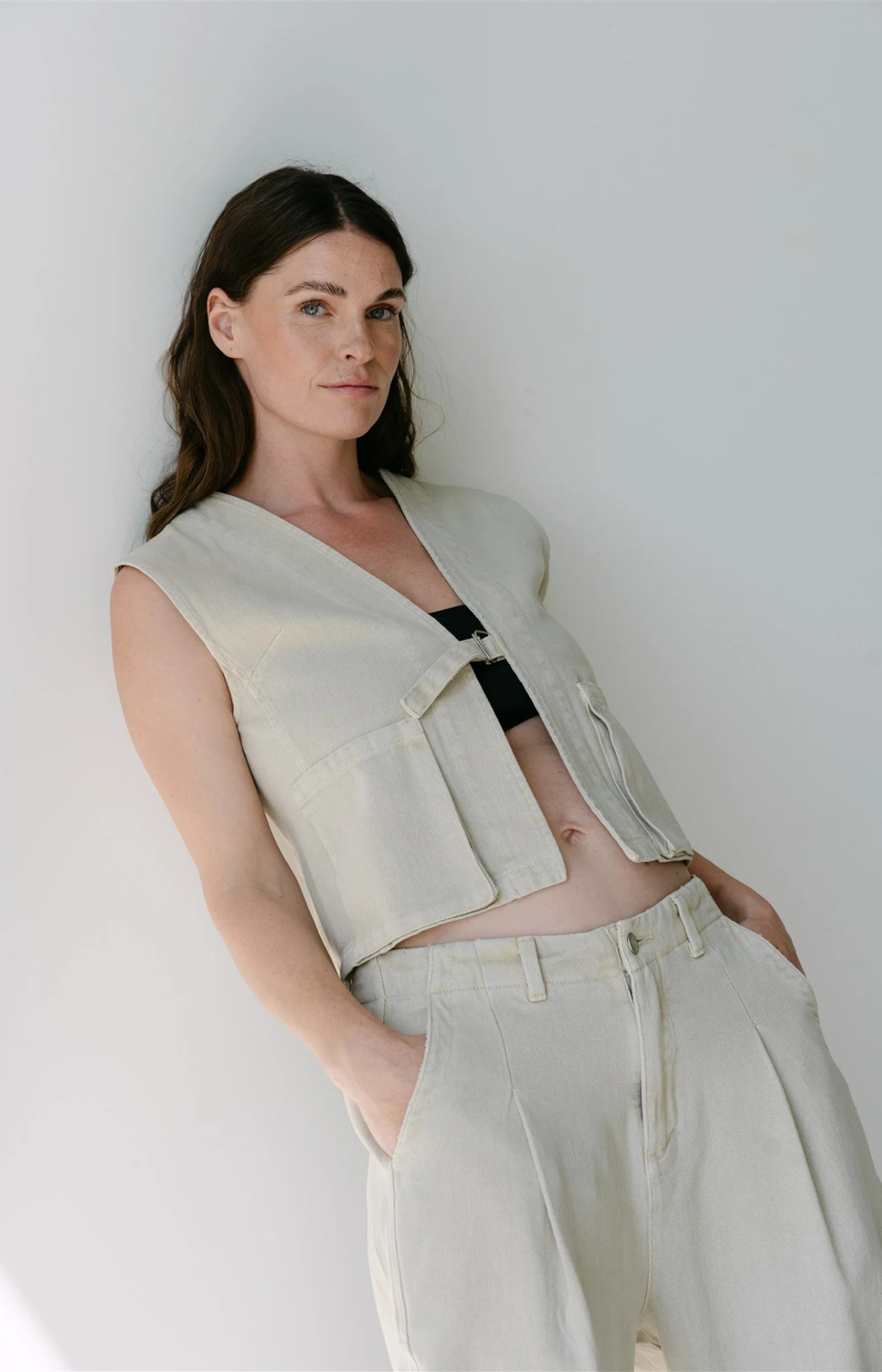 Aimee The Label | RoselineS6 Waistcoat Beige jeans