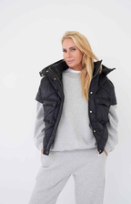 EST'SEVEN | Nara Cape Black