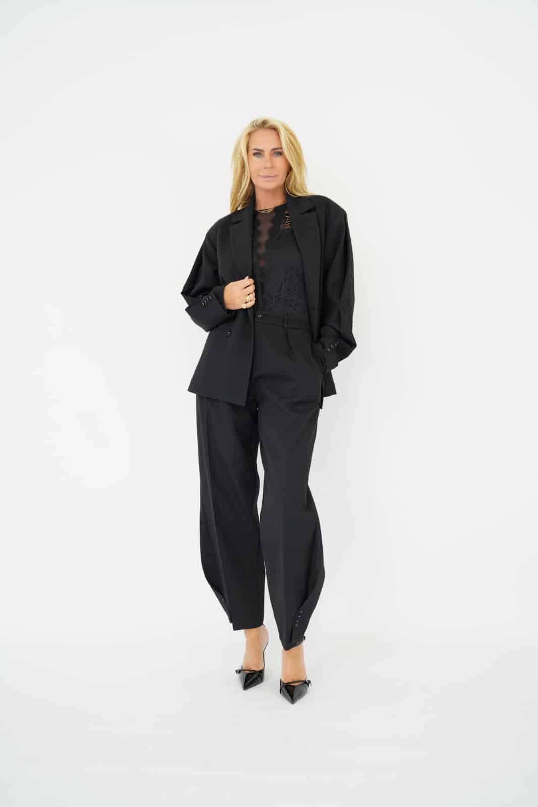 EST'SEVEN | Israe Blazer 2# Black