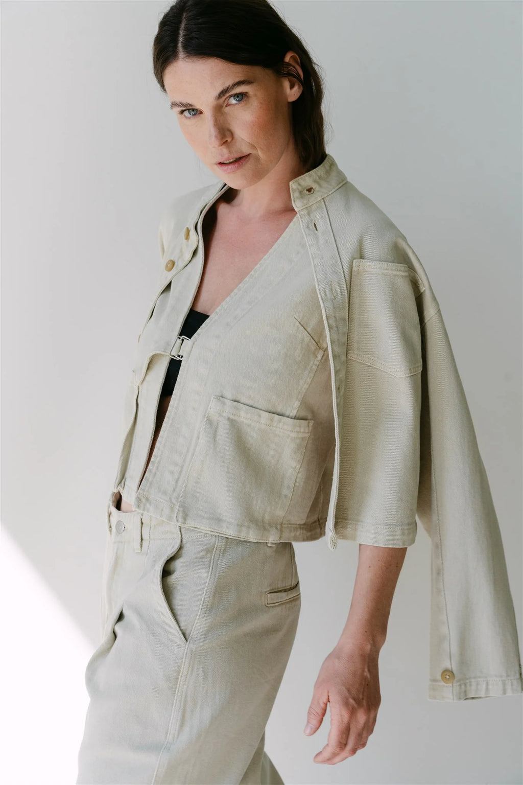 Aimee The Label | RoselineS6 Waistcoat Beige jeans