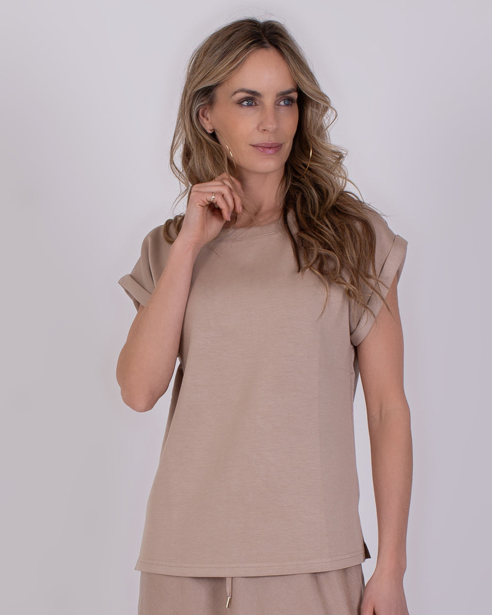 The Clothed | Troje pale