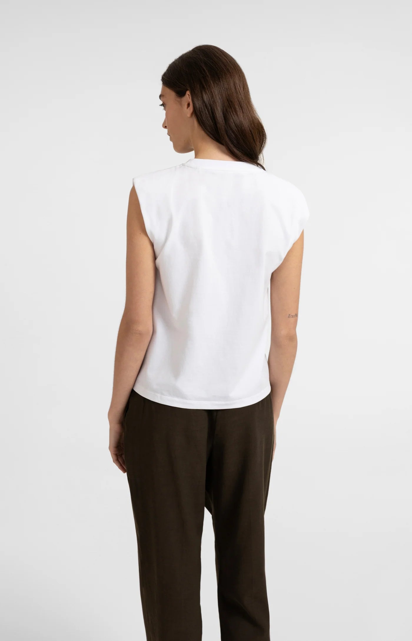 YAYA | Double Layer Sleeveless Top Scarf Slate Black Brown Dessin