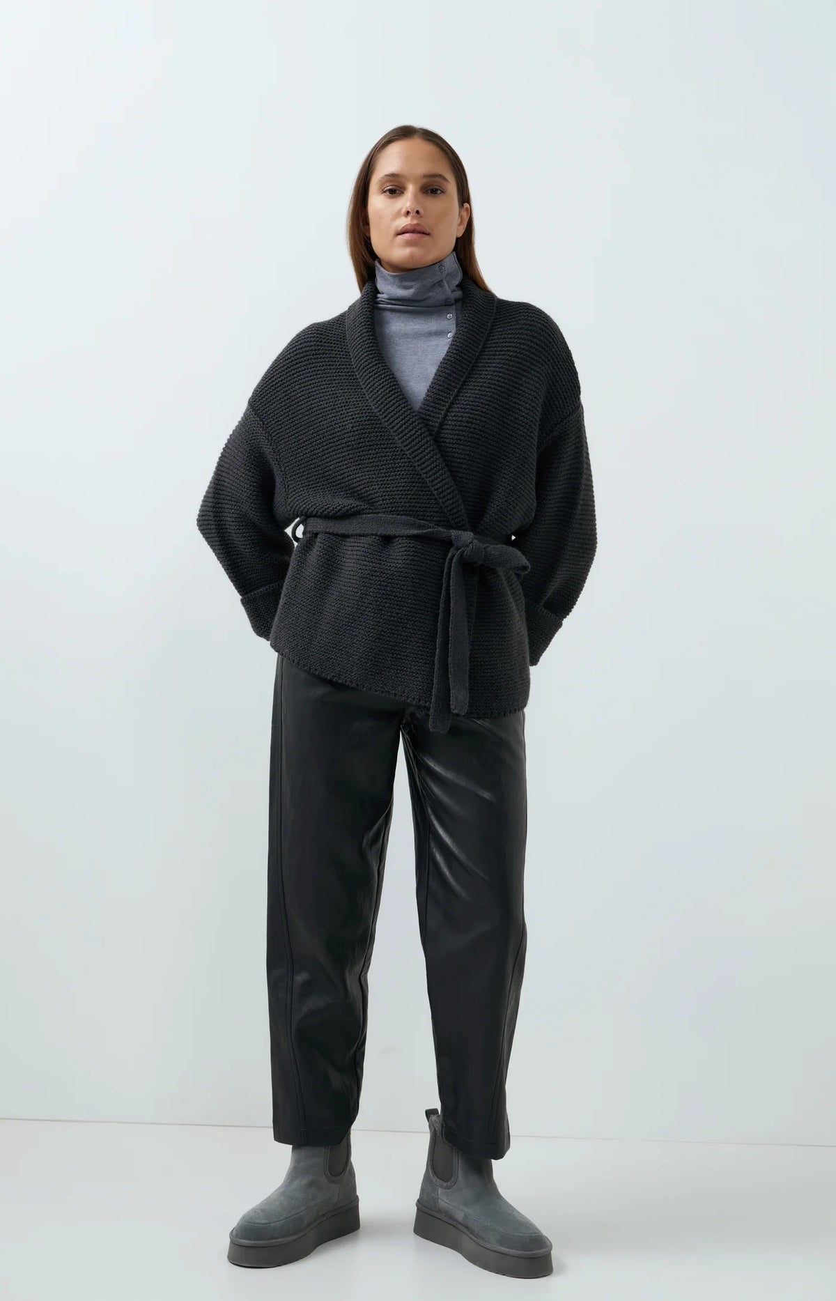 YAYA | Faux Leather Carrot Fit Trousers Hole Black