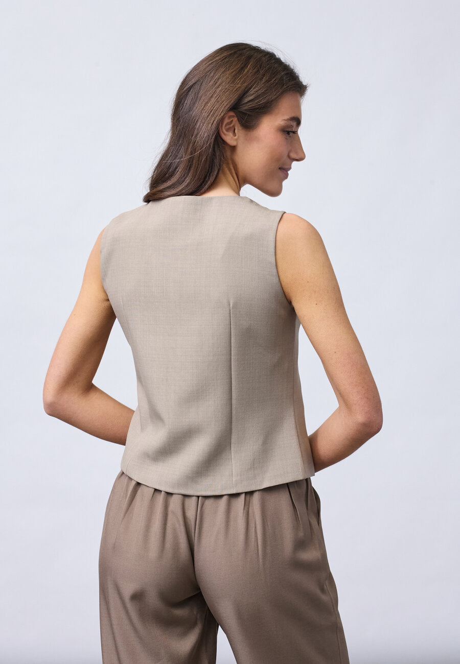 Sisters Point | Gata Gilet Sand