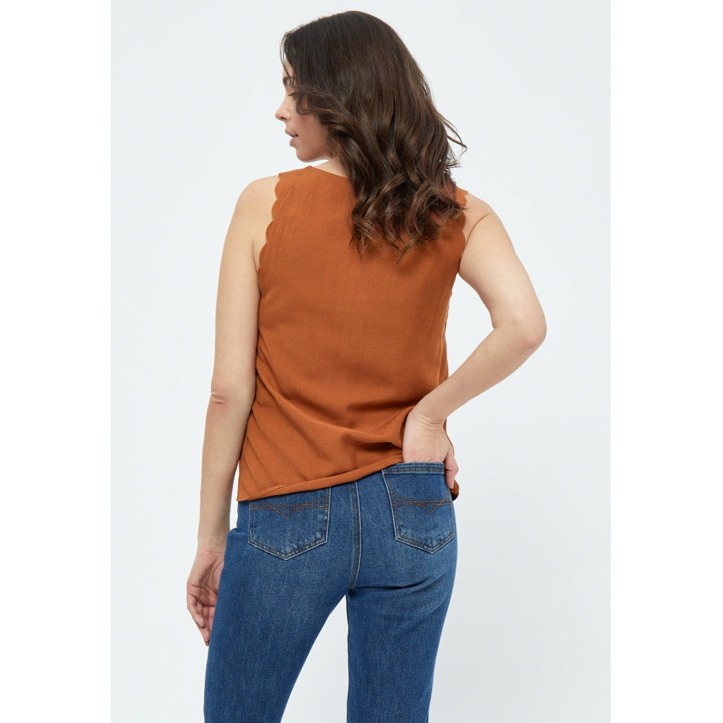 Peppercorn | marniella scallop edge top - coconut shell