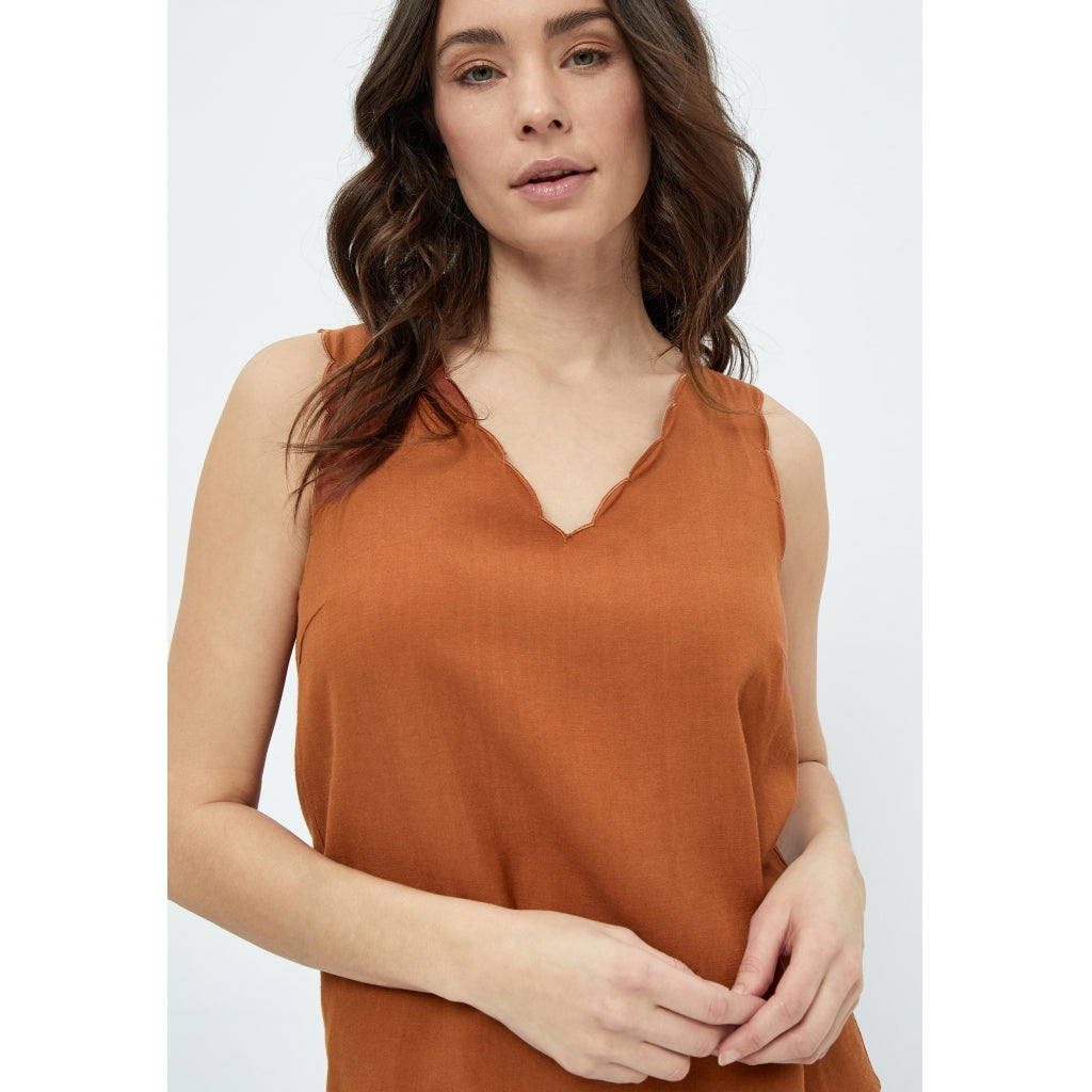 Peppercorn | marniella scallop edge top - coconut shell
