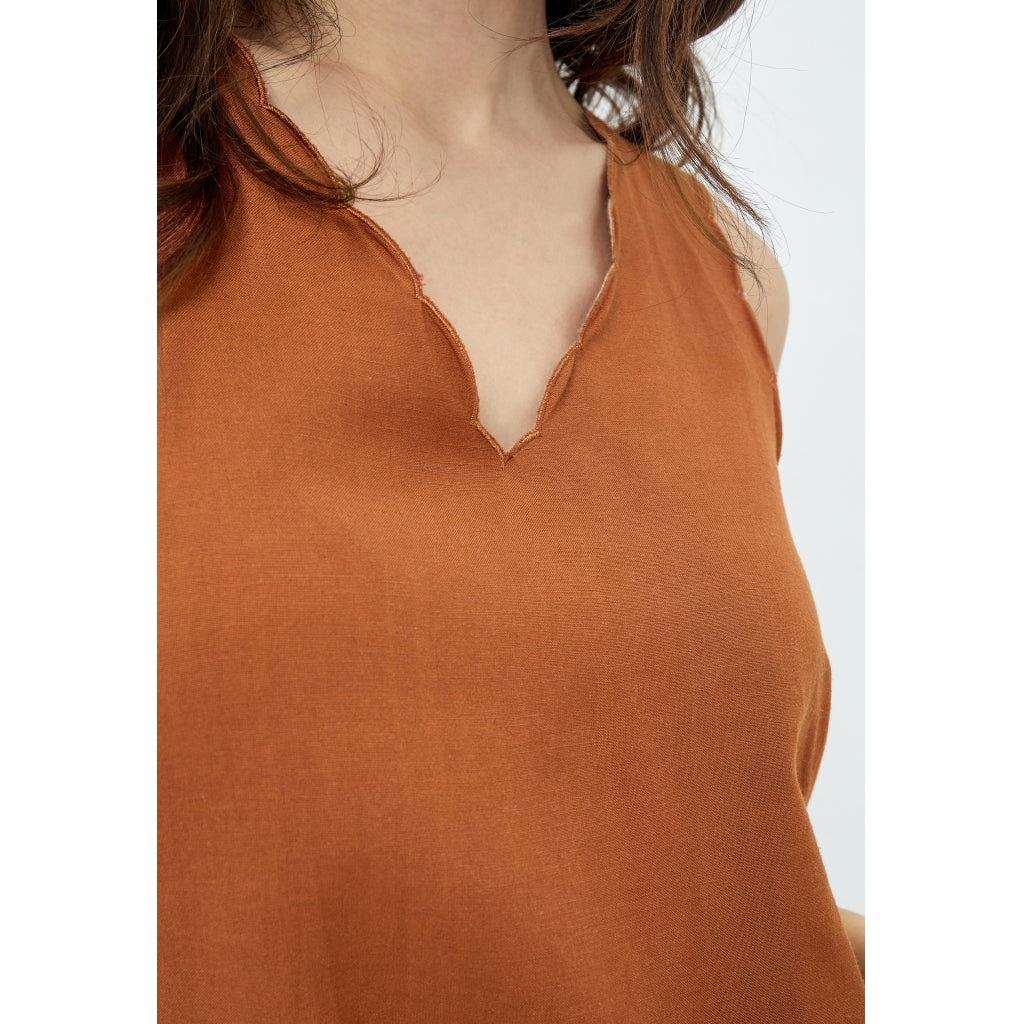 Peppercorn | marniella scallop edge top - coconut shell