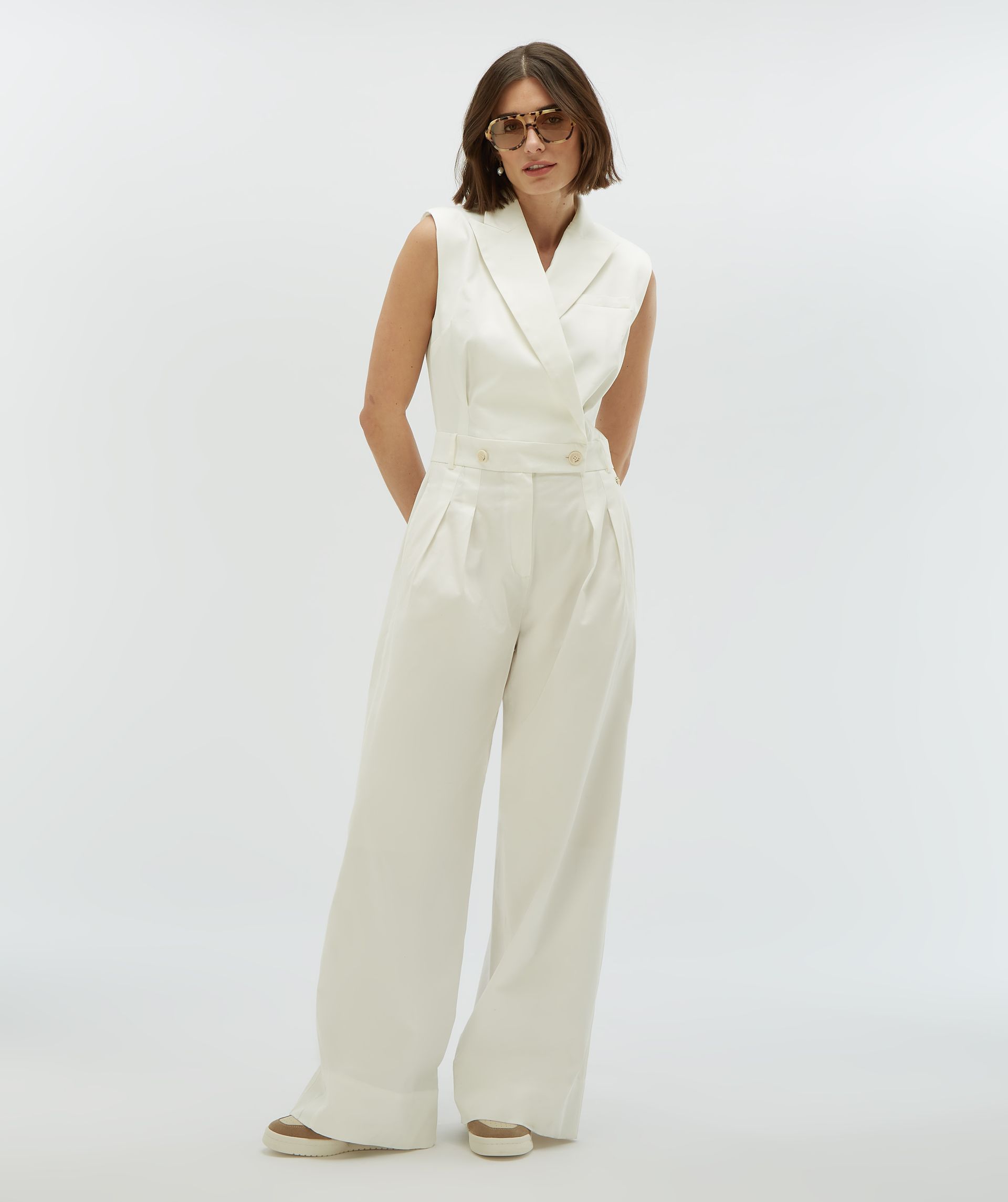 Josh V | Oaklyn - offwhite - JV-2503-0701