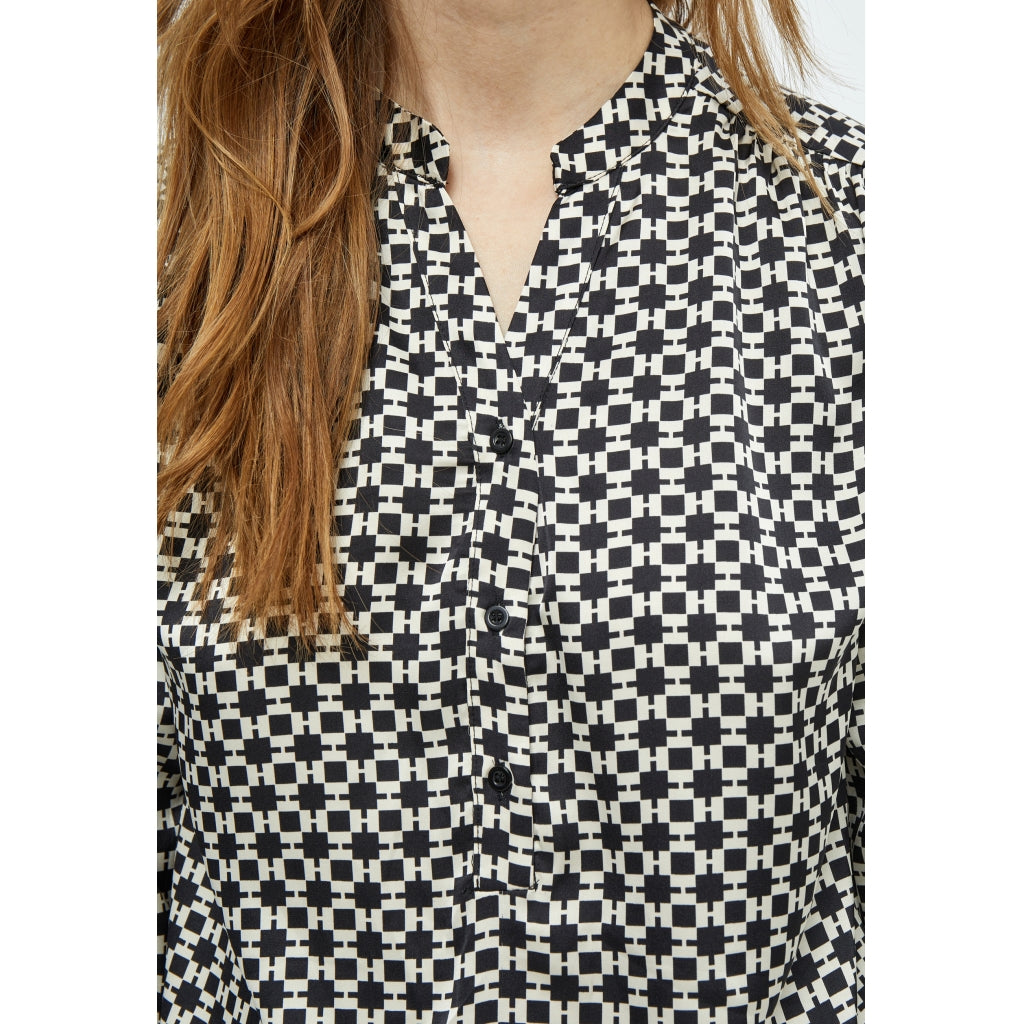 Peppercorn| odine 3/4 sleeve blouse - black print