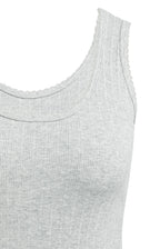YAYA | Geribd Singlet Met Sierlijke Halsrand Medium Grey Melange