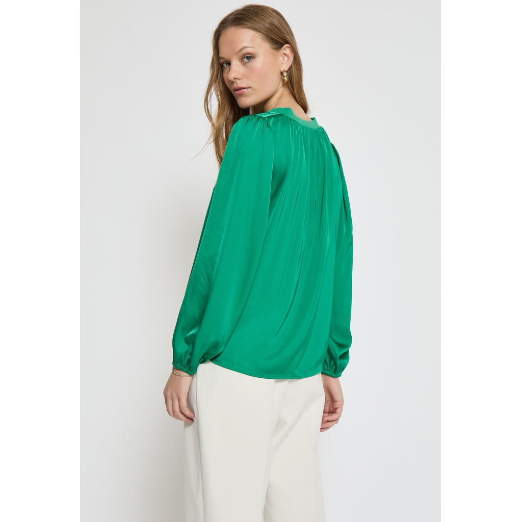 Minus | Selva v-neck blouse - golf green - MI5845