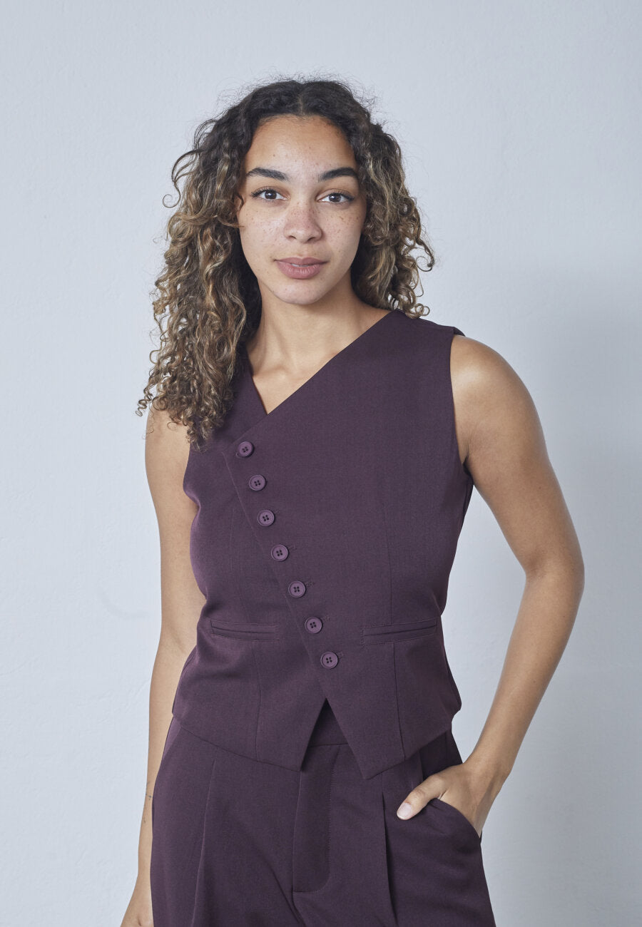 Sisters Point | GATA Gilet Dark Bordeaux