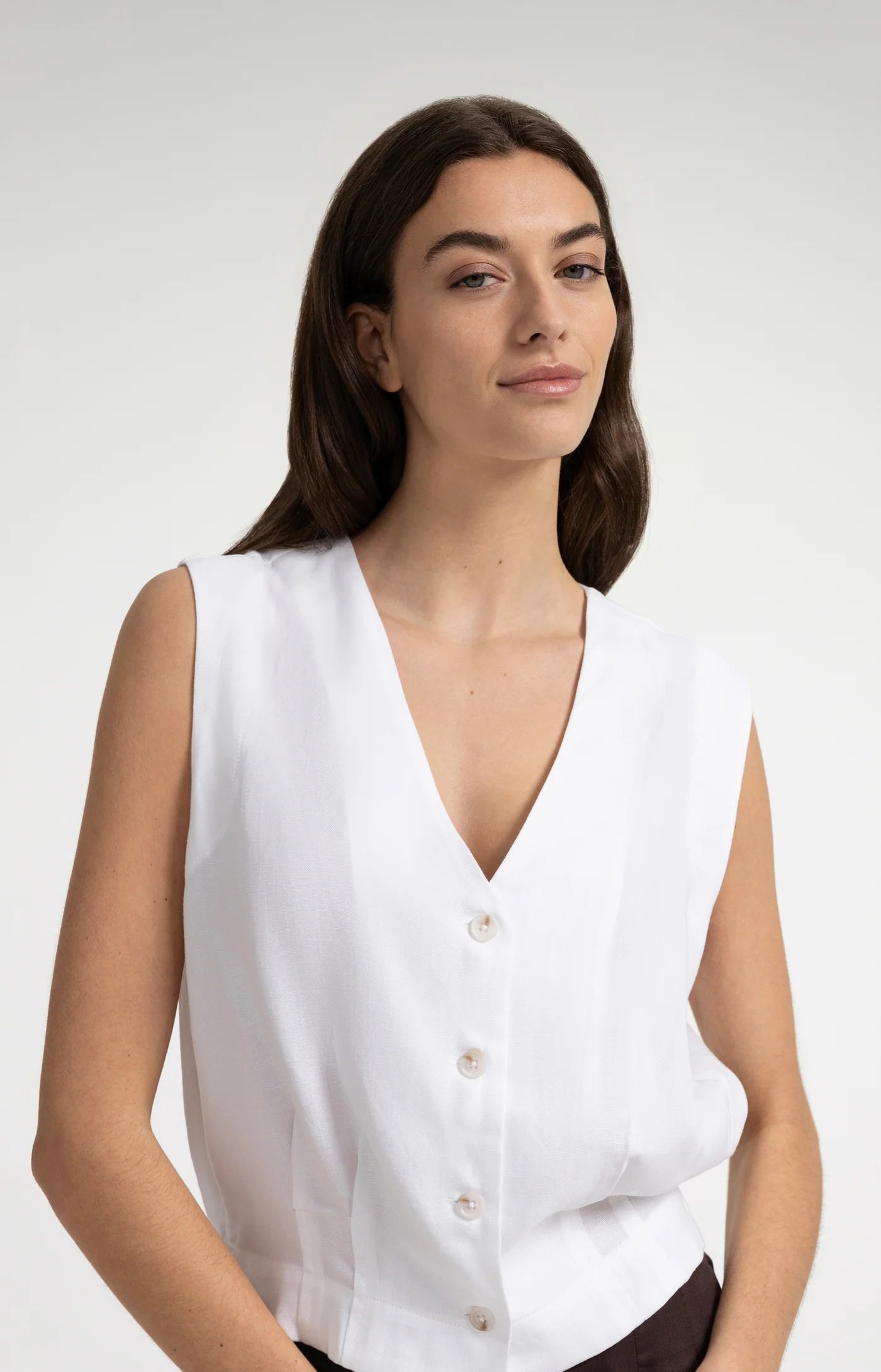 YAYA | Sleeveless Blouse Pleated Details Pure White
