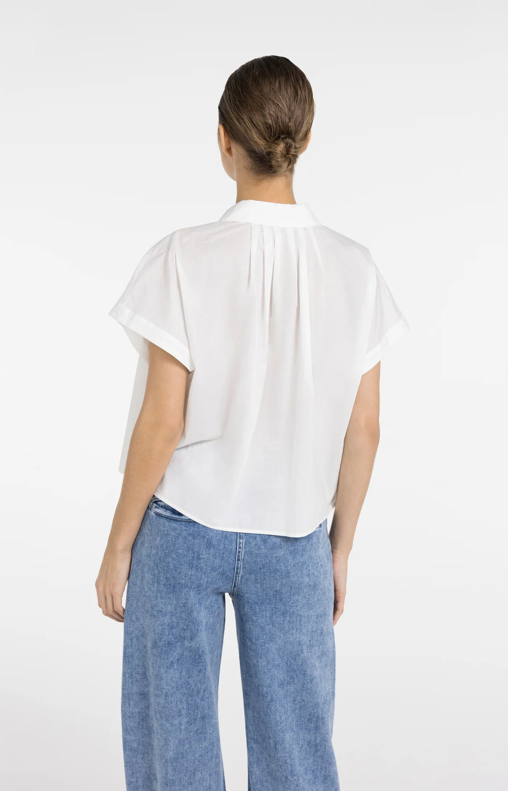 YAYA | Mouwloze Blouse Met Knoopdetails Pure White