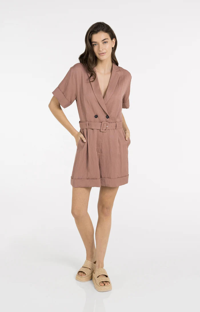 Yaya | Playsuit met Dubbele Knopen en Ceintuur Burlwood Pink