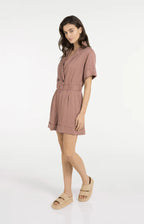 Yaya | Playsuit met Dubbele Knopen en Ceintuur Burlwood Pink