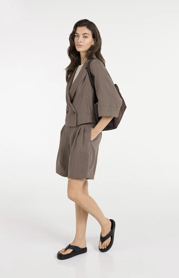 Yaya | Mouwloze Top met Geplooide Halslijn en Trekkoord Cloud Creme White
