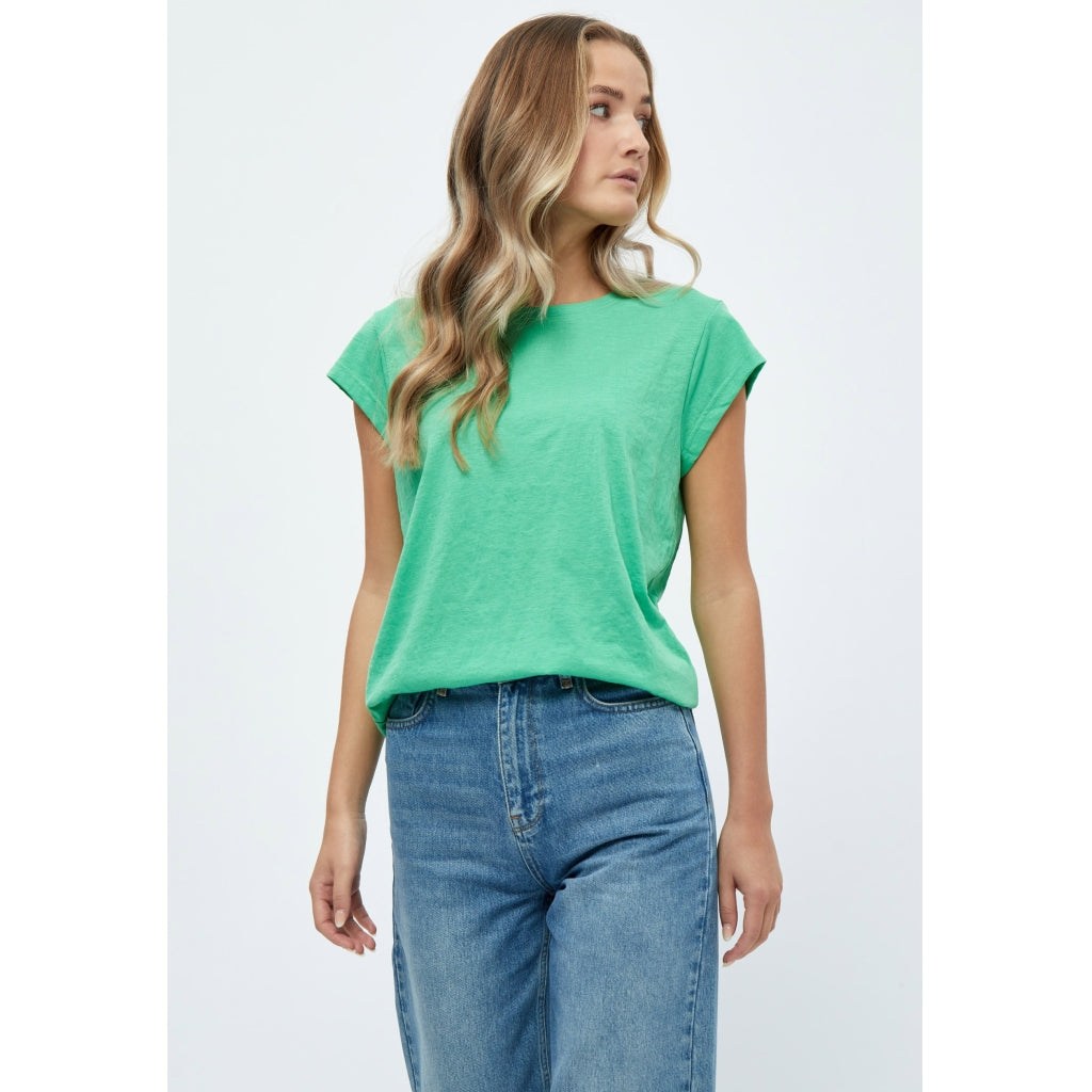 Minus |  Leti tee - Island green