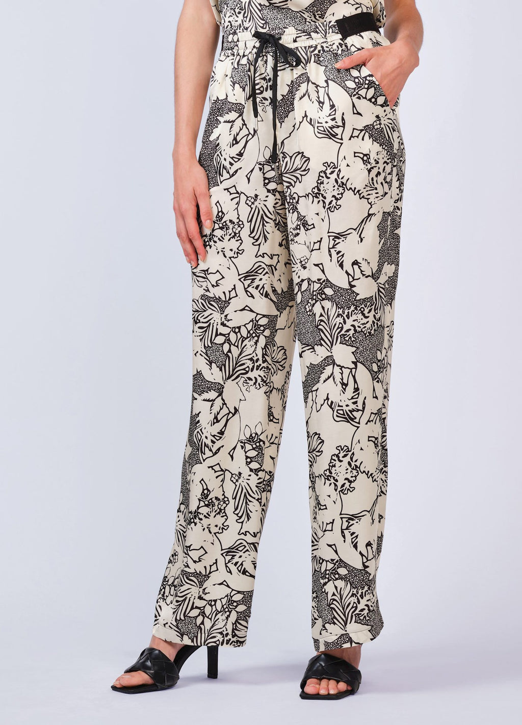 Summum Woman | Trousers leaves print viscose