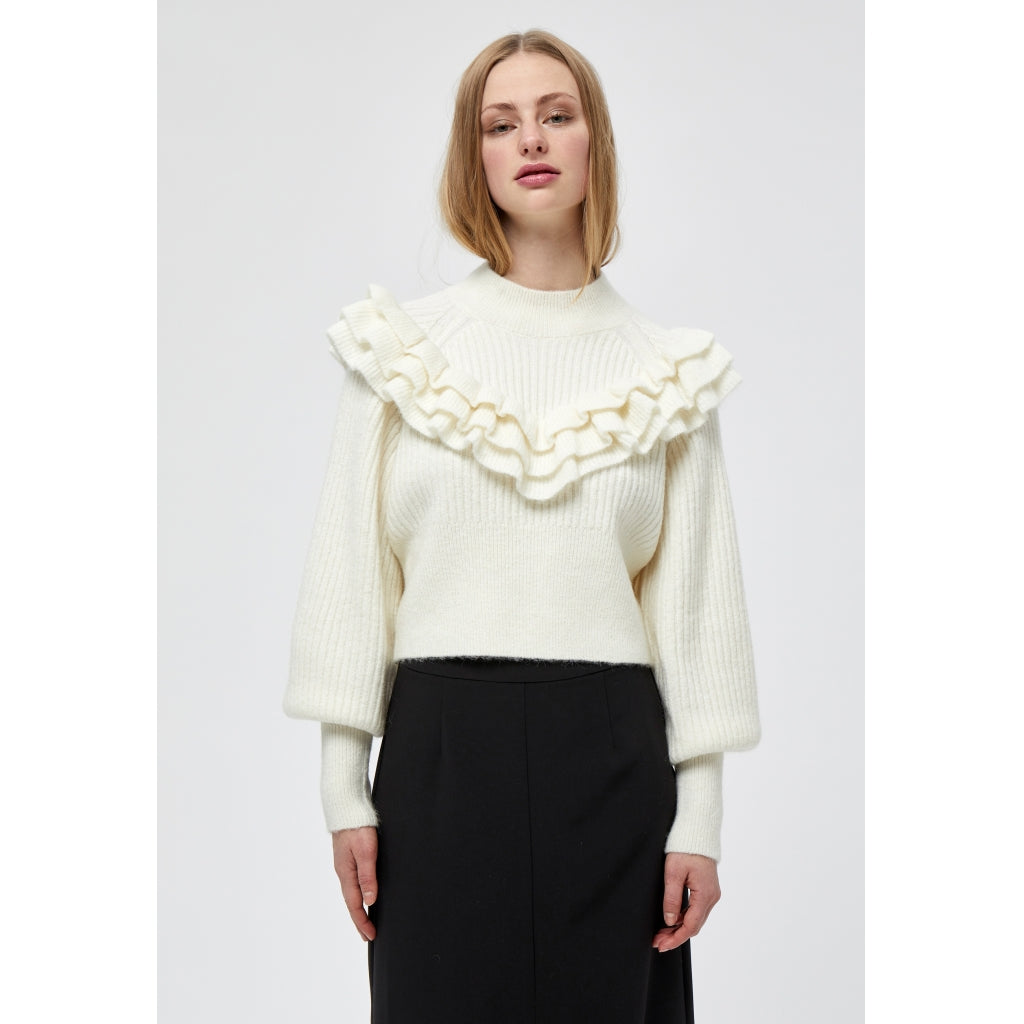 Minus | Avery Trui Cloud Dancer