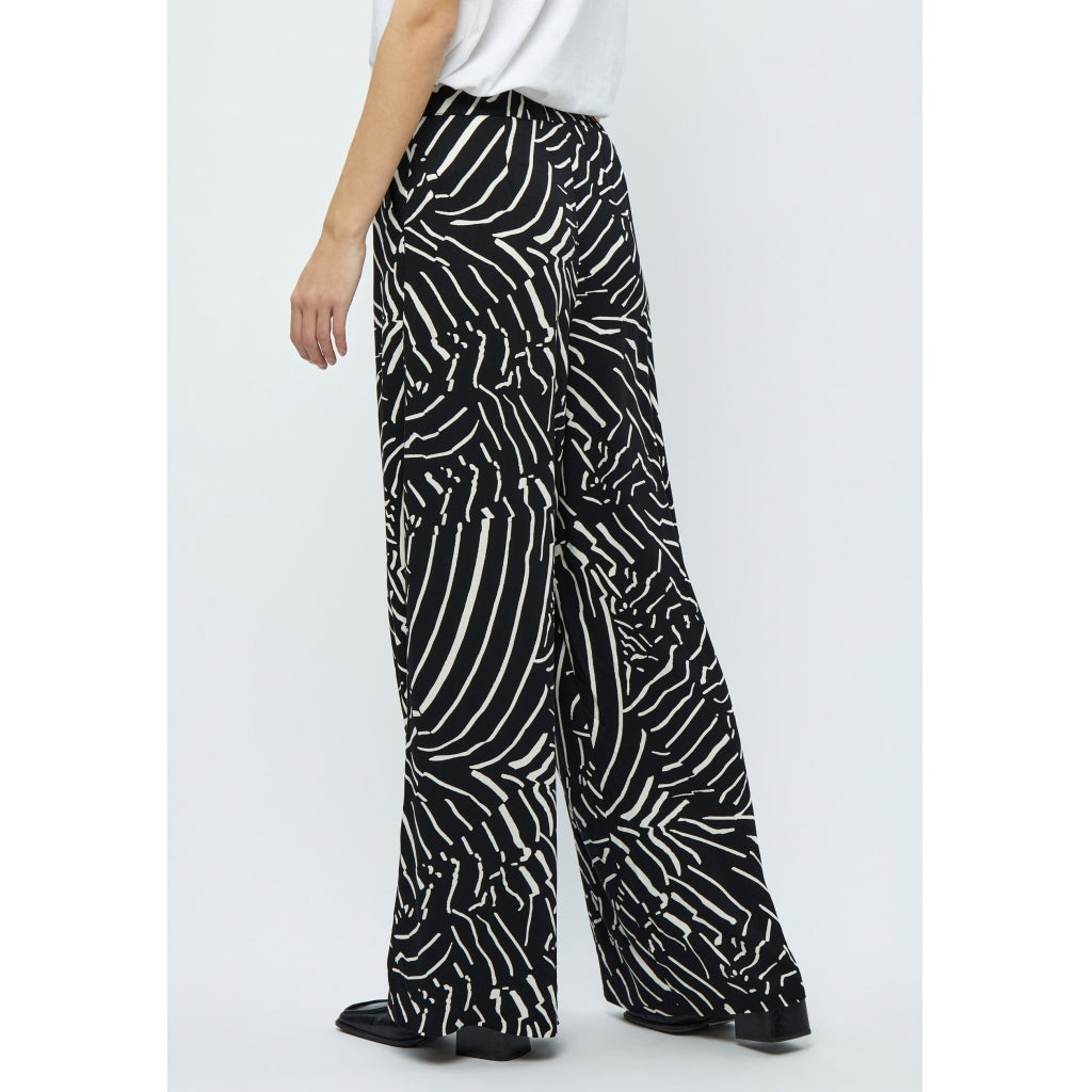 Minus | Kassandra pants 3 - Black Print - MI5210