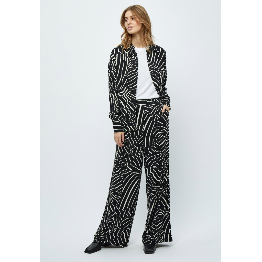 Minus | Kassandra pants 3 - Black Print - MI5210