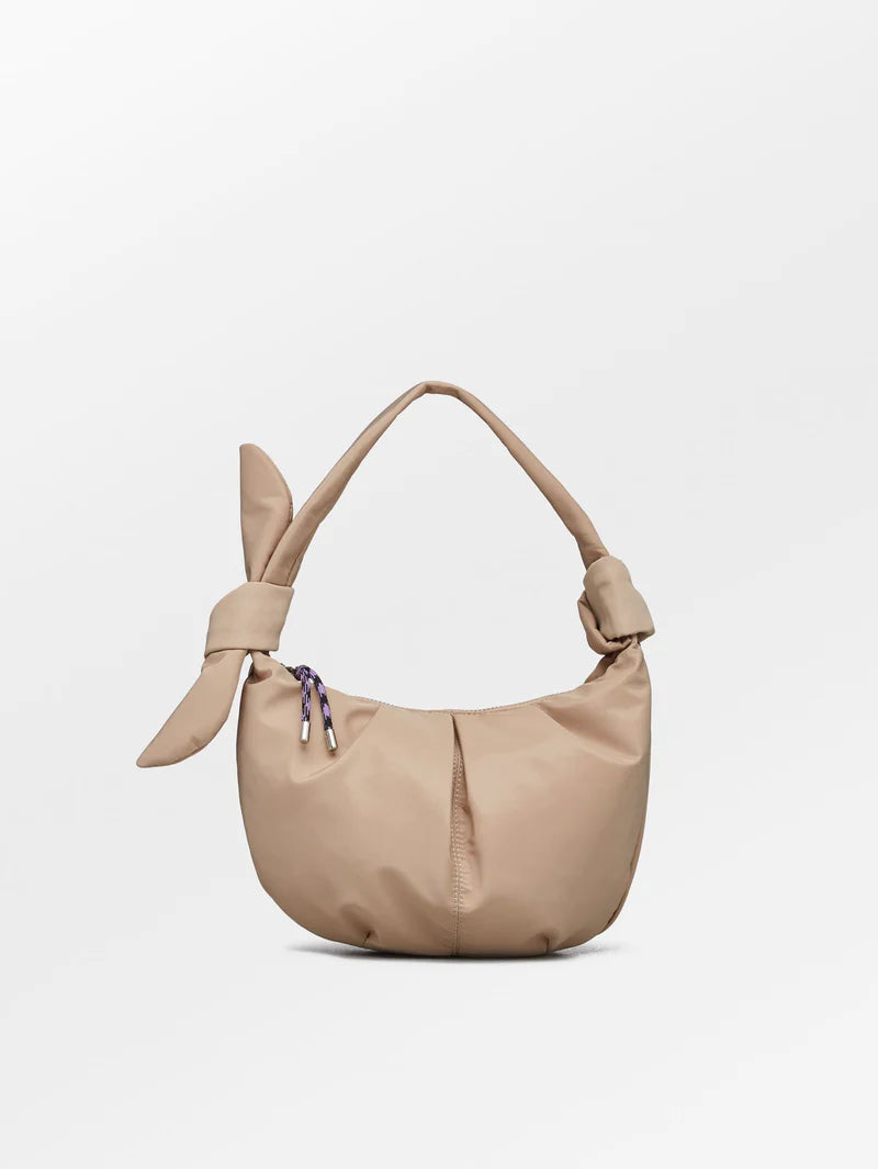 Beck Söndergaard | Relon Moonie Mini Semolina