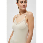 Peppercorn | Rosalinda Kanten Onderjurkje - sandshell