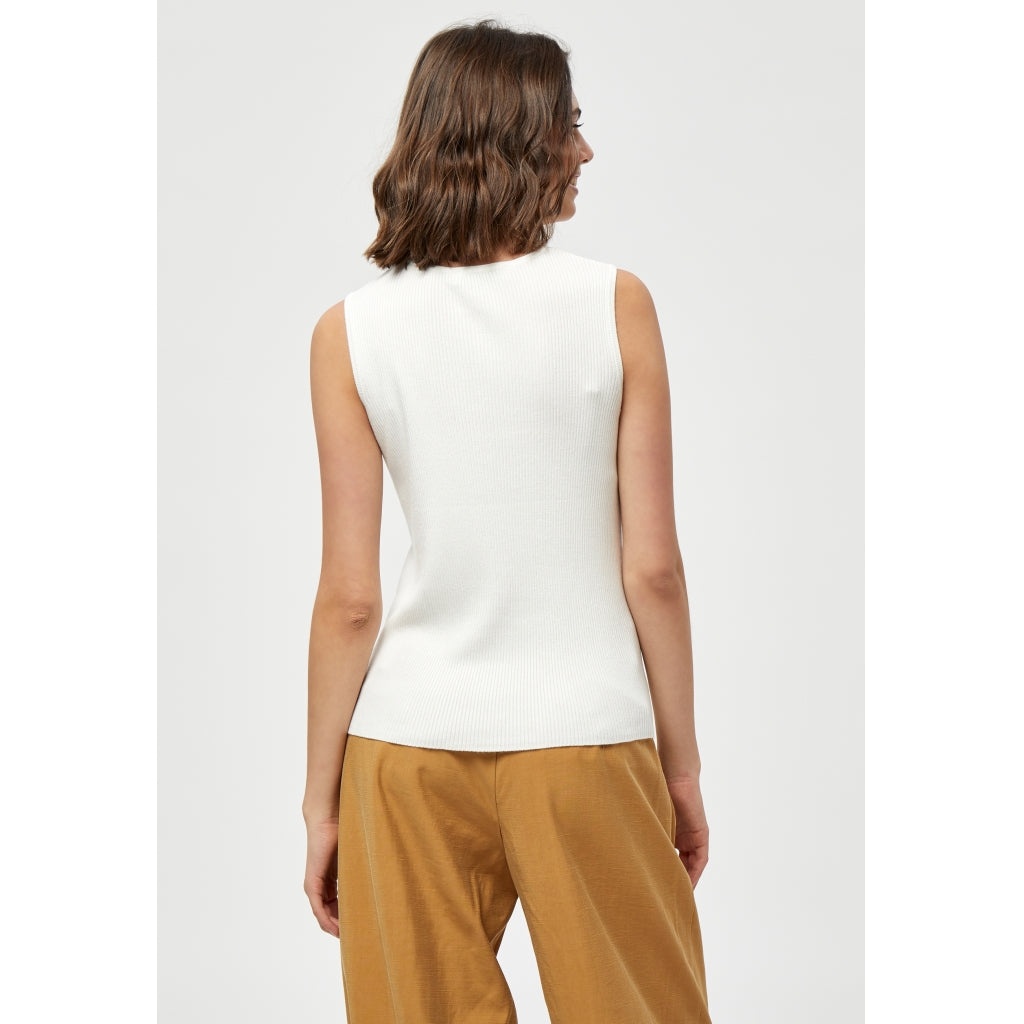 Peppercorn | Tana O-neck Top